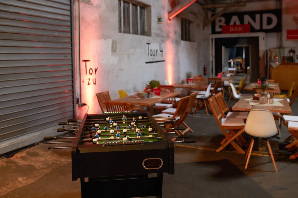 Ein Tischkicker bei einer Weihnachtsfeier in Erfurt